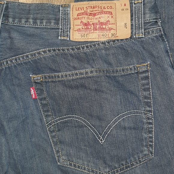 Levi Jeans - Picture 3 of 5